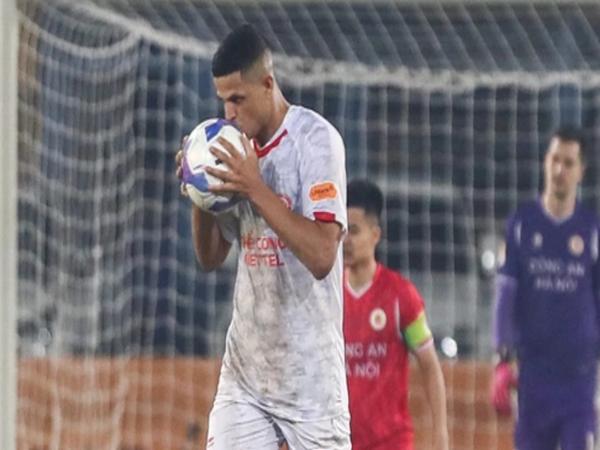 Loạt sút luân lưu kịch tính