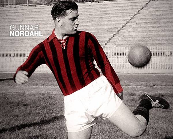 Tiền đạo huyền thoại AC Milan Tiền đạo huyền thoại AC Milan