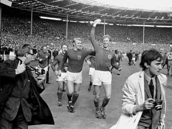 Các đời huấn luyện viên Bayern Munich qua các thời kỳ Các đời huấn luyện viên Bayern Munich qua các thời kỳ