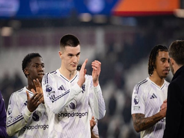 Benjamin Sesko “siêu dự bị” hay lời giải thực sự?