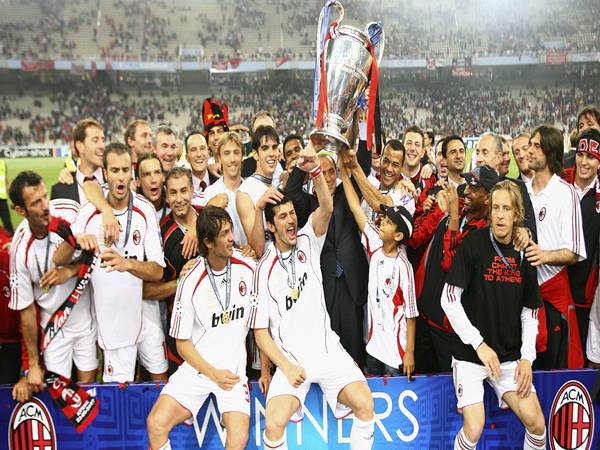 Đội bóng AC Milan vô địch C1 mấy lần từ trước đến nay