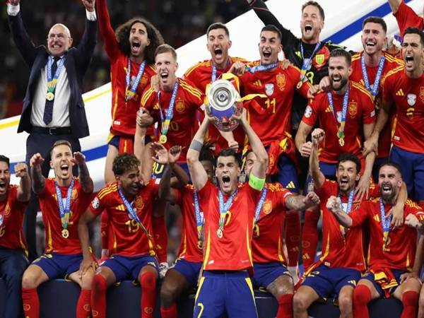 Đội Tây Ban Nha vô địch Euro mấy lần trong lịch sử?